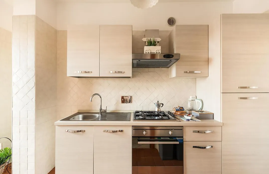 Giramondo Guest house-1